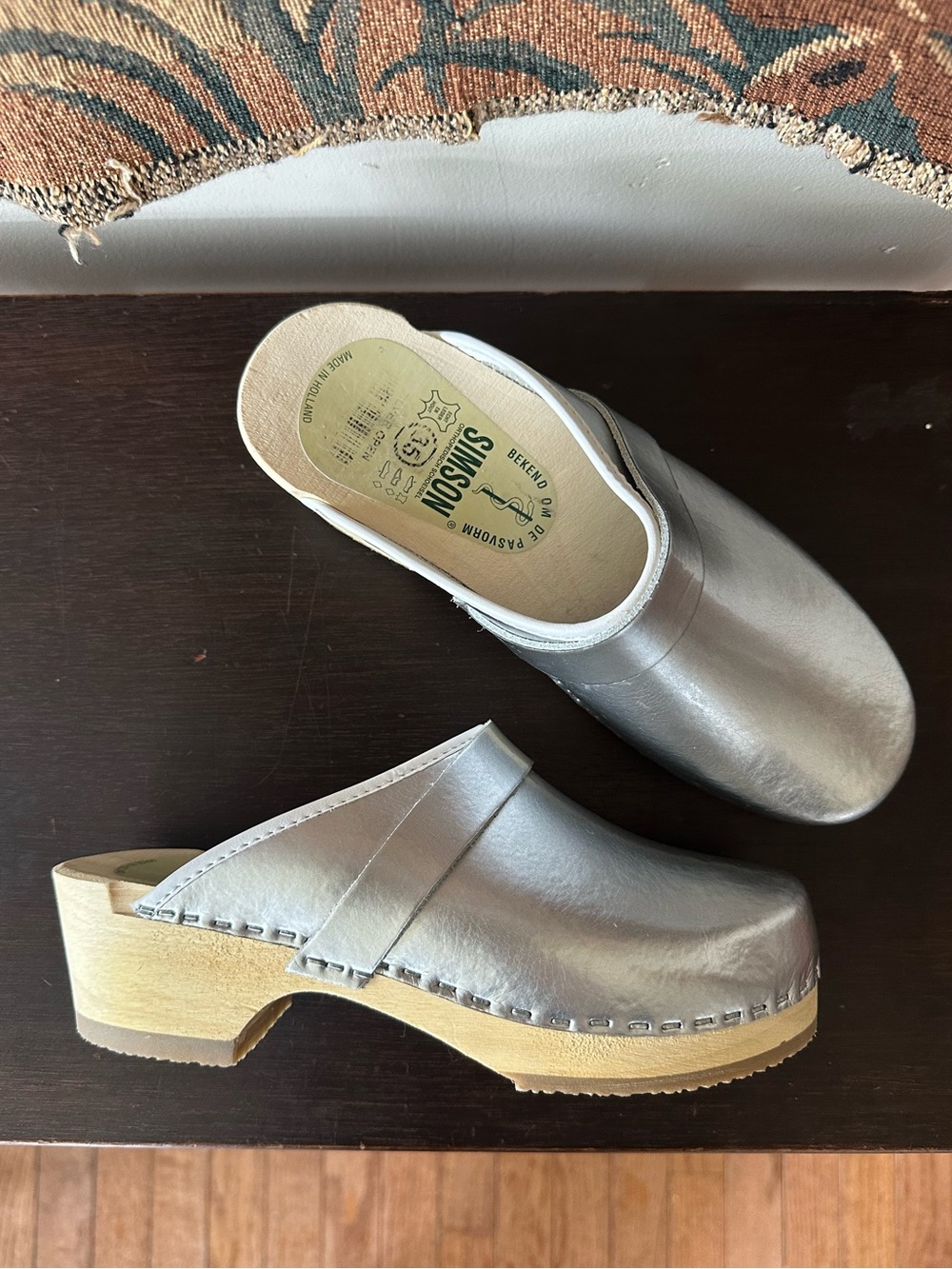 New Simson Metallic Silver Orthopedic Clogs Slip On Y2K Platform Holland 35 US 5